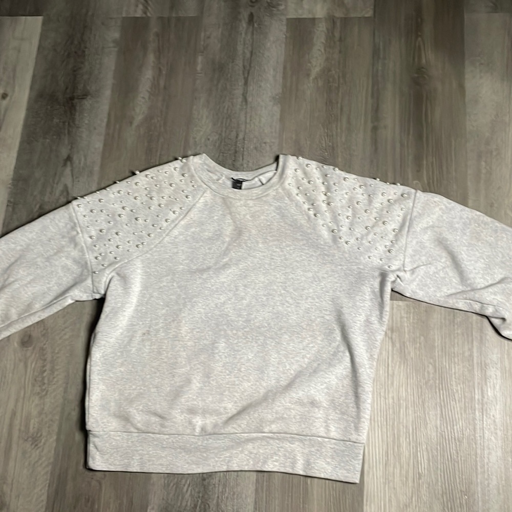 gray crewneck with pearls